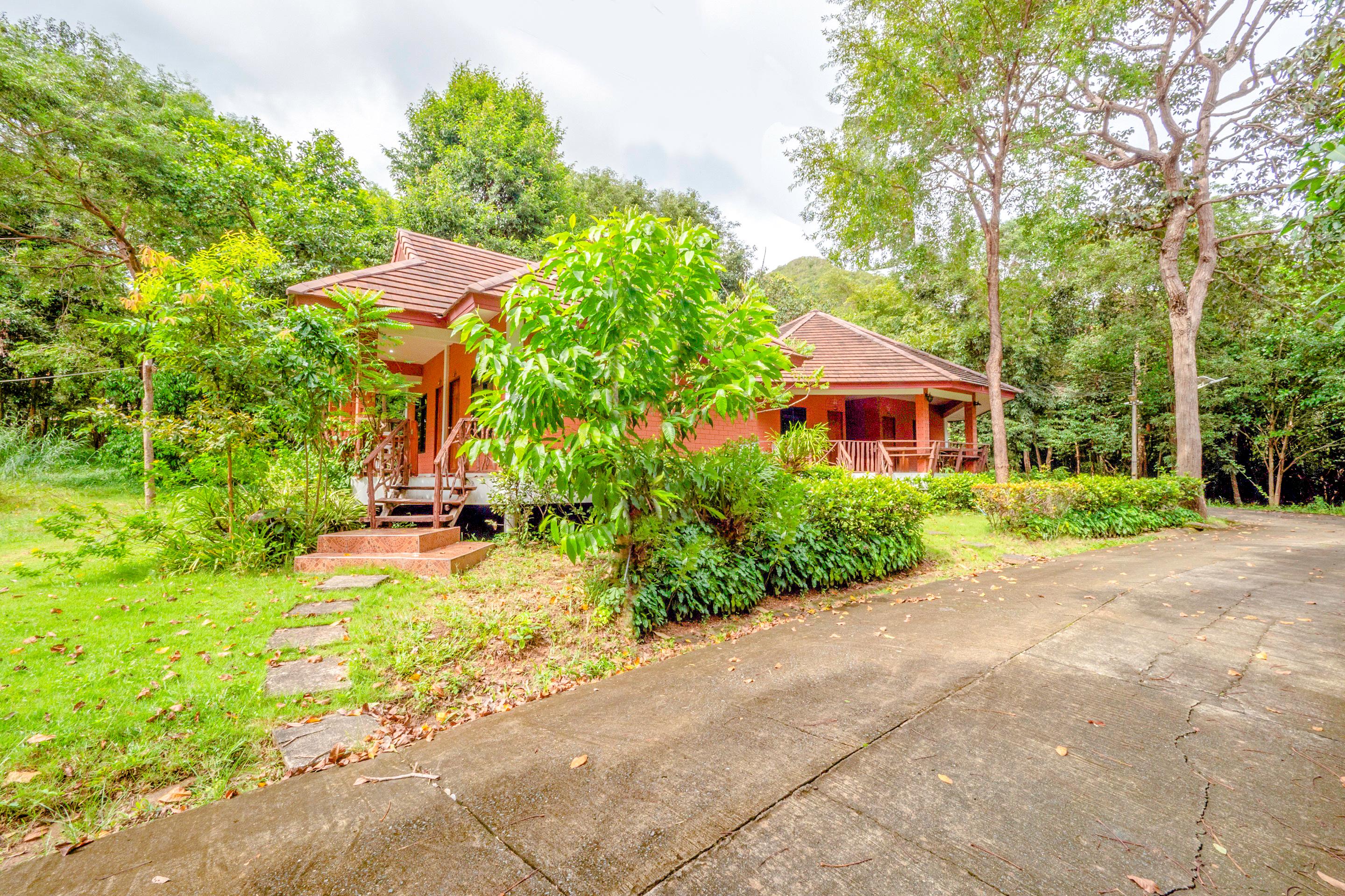 Oyo 1149 Best Resort Tha Mai Luaran gambar